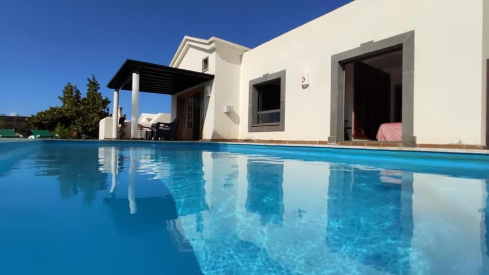 Villa Bol-Can Con Piscina Privada 普拉亚布兰卡 外观 照片