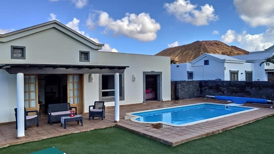 Villa Bol-Can Con Piscina Privada 普拉亚布兰卡 外观 照片